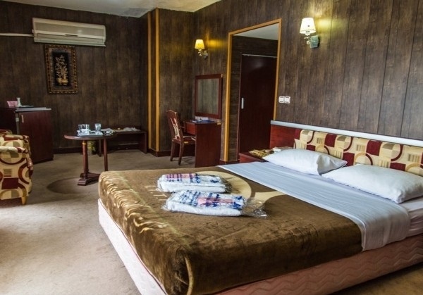 اتاق دو تخته دبل هتل جهانگردی دلوار بوشهر
